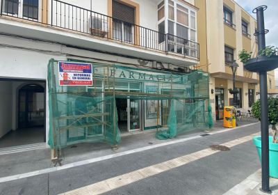 Arreglo de la fachada de la farmacia Cascajo López / Repair of the facade of the Cascajo López pharmacy
