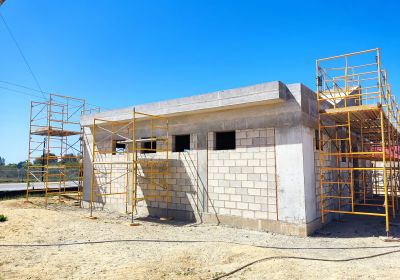 Construcción de estructuras de viviendas o locales / Construction of housing or commercial structures