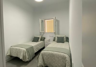 Reforma integral de pequeña vivienda / Comprehensive renovation of a small home